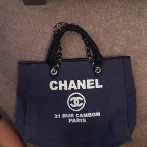 Denim tote bag with chain handles